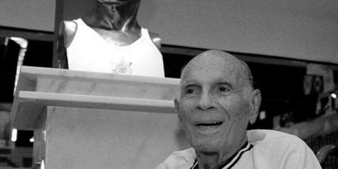 Bicampeão mundial de basquete, Amaury Pasos morre aos 89 anos, em SP