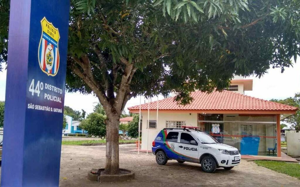 Falta de estrutura e superlotação colocam detentos em situação degradante em delegacia no AM, aponta MPAM
