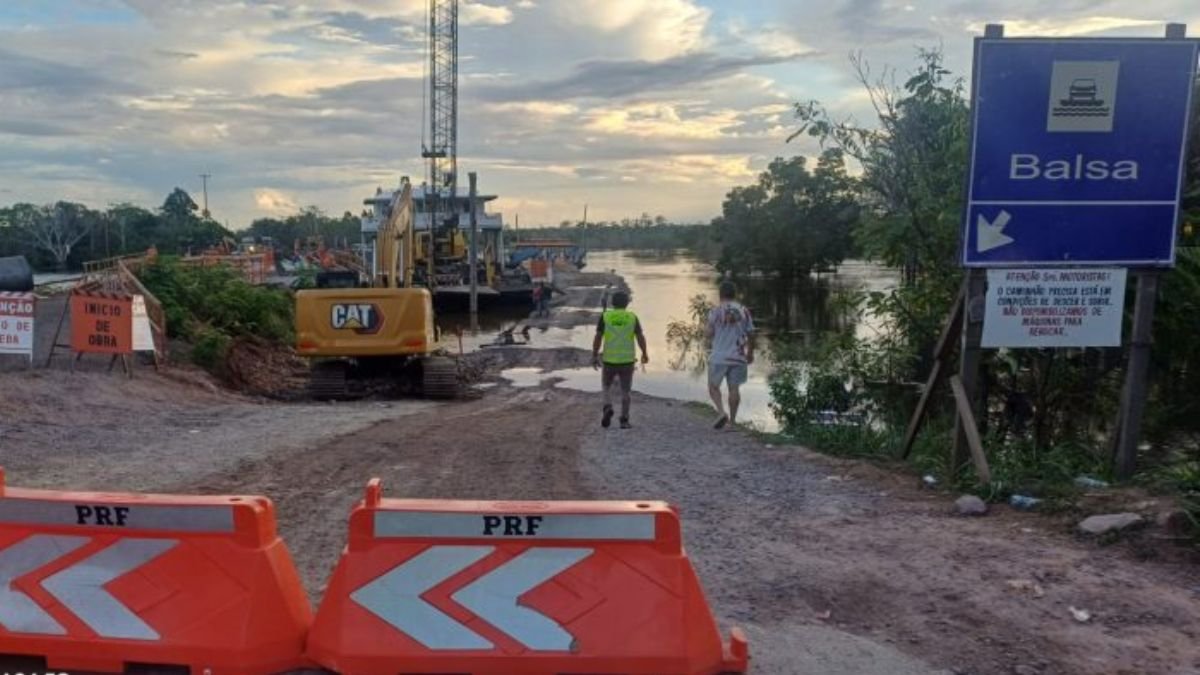 Travessias nos rios Curuçá e Autaz-Mirim na BR-319 são reabertas após quatro dias de bloqueio