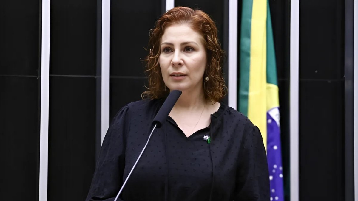 Zambelli confirma que vai se entregar na Itália após ter nome incluído na lista da Interpol
