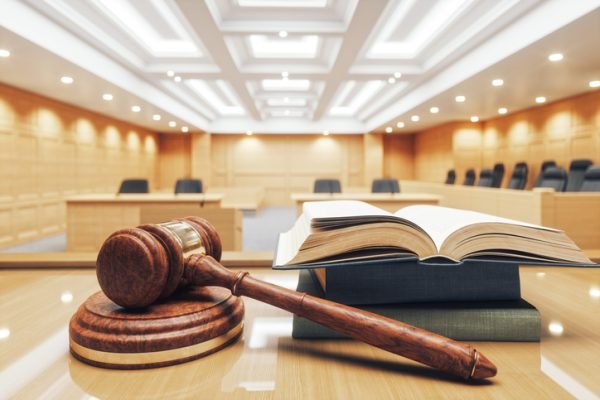 Justiça inicia audiência de instrução contra 14 acusados de linchamento e homicídio em Jutaí