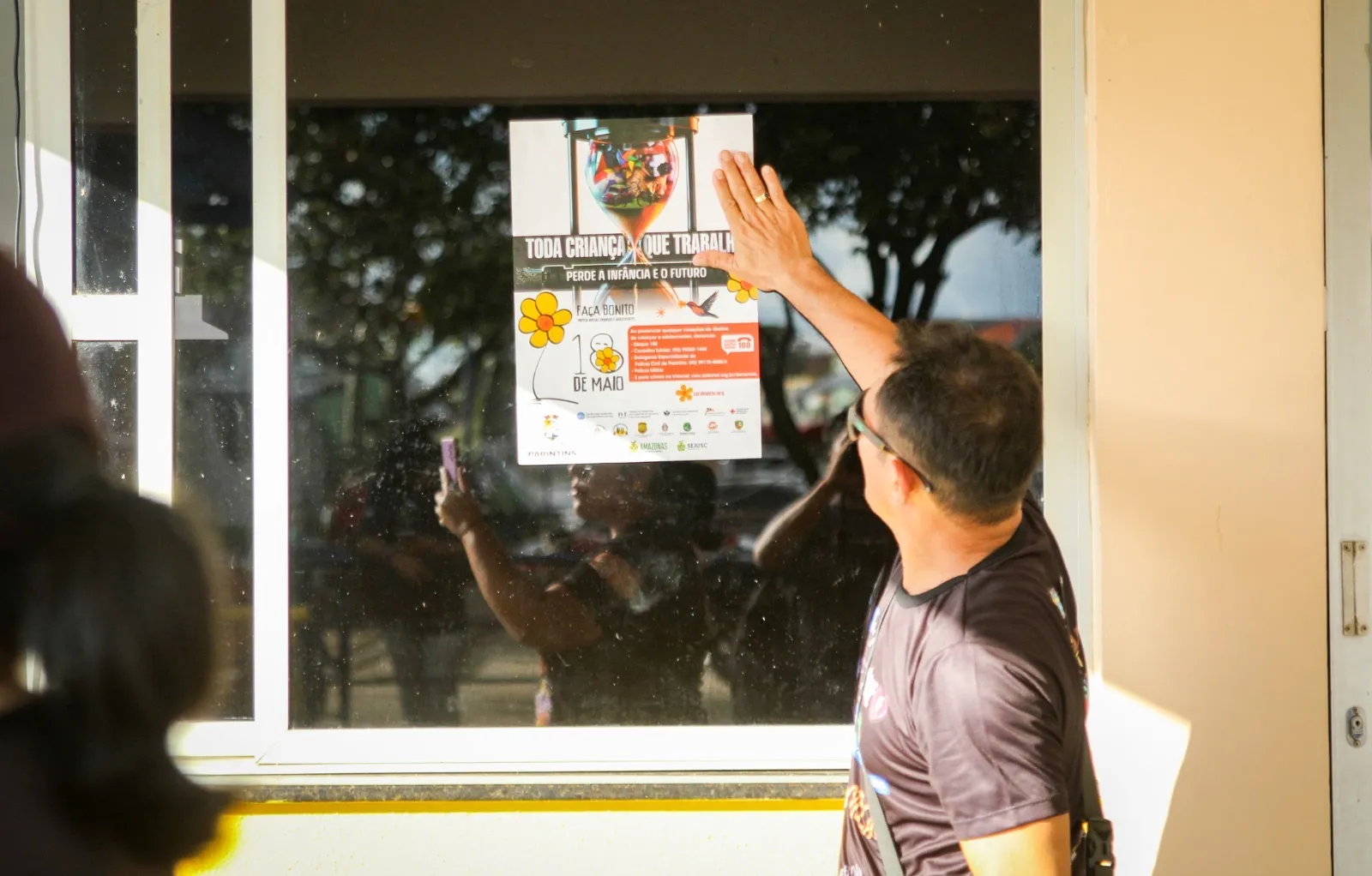 Rede de Proteção distribui portaria para assegurar direitos e integridade de crianças e adolescentes no Festival Folclórico – Parintins em Destaque